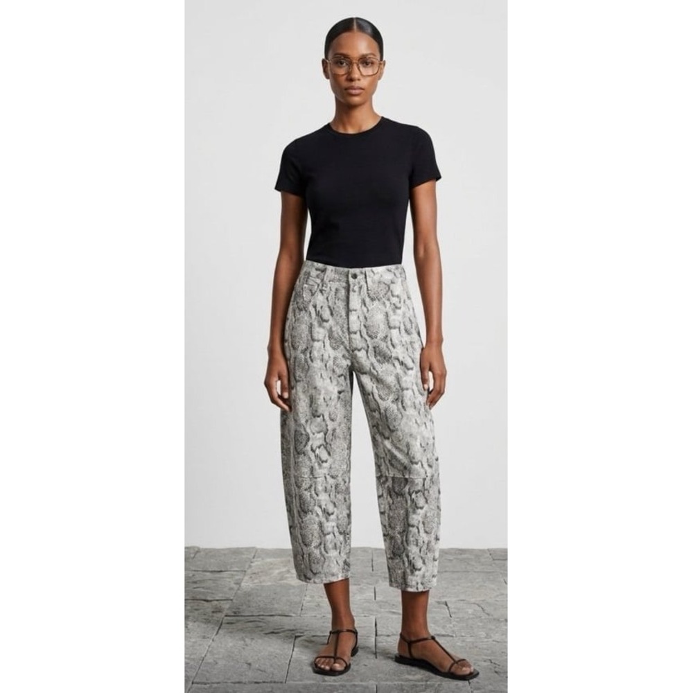 Women's Snake Print barrel crop jeans size small